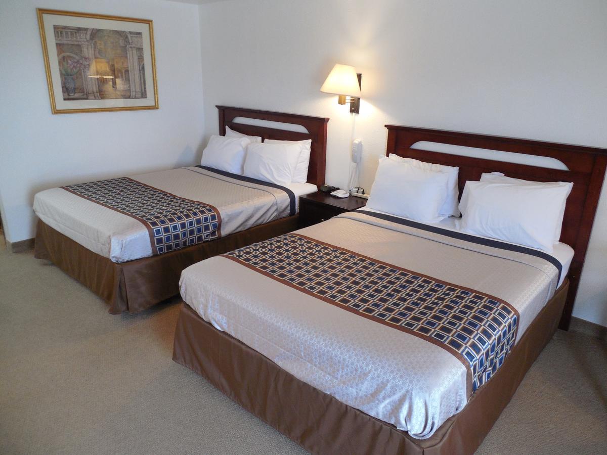 Motel 70 High Hill Luaran gambar