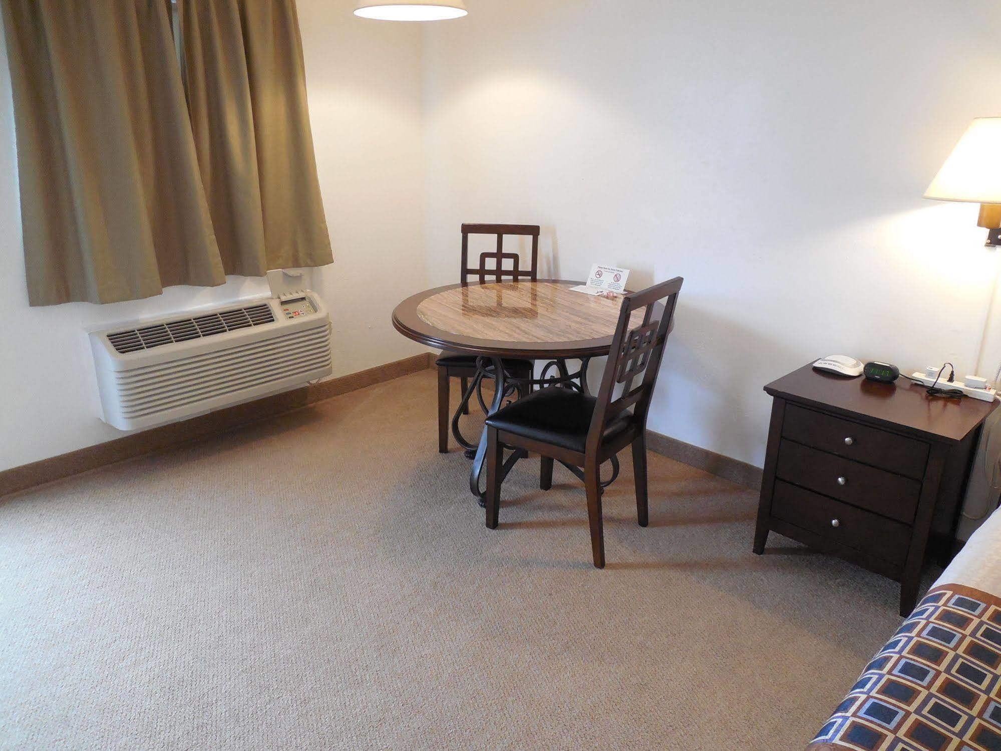 Motel 70 High Hill Luaran gambar